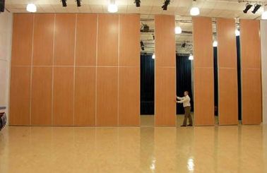 De akoestische Glijdende Beweegbare Vloer van Murenvouwen aan de Muur van de Plafondverdeling voor Conferentiezaal