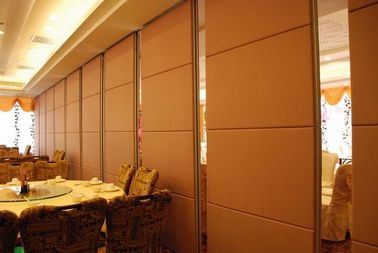 De Oppervlakte Akoestische Zaal van het hotelleer Verdelers, Comité Dikte 65 mm
