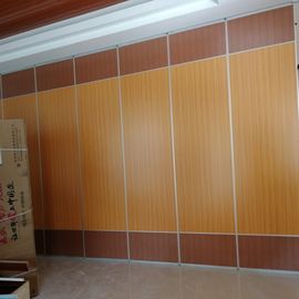 De Muren Binnenlandse Positie van de vergaderzaal Akoestische Opereerbare Verdeling 1230 mm-Comité Breedte