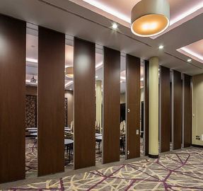 Aangepaste Binnenlandse Beweegbare Verdelingsmuren voor Hotel Decoratieve/Geluiddichte Zaal Verdelers
