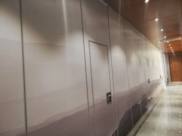 Het verwijderbare Spoor van het de Muur Hangende Plafond van de Schuifdeur Akoestische Verdeling voor Banketzaal