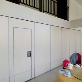 Moderne Houten Akoestische Verdelingsmuur voor de Maximum 6000mm Hoogte van Schoolklaslokaal