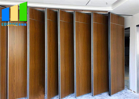 Gemakkelijk om Commerciële de Muren van Conferentiehall acoustic folding room partition in werking te stellen