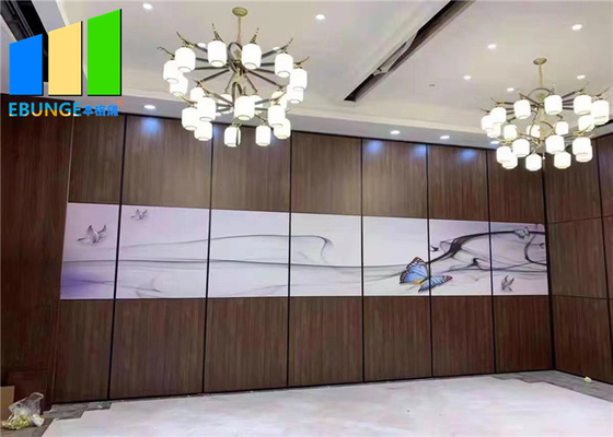 Decoratief Bureau die Glijdende Verdelings Beweegbare Geluiddichte Muren voor Restaurant vouwen