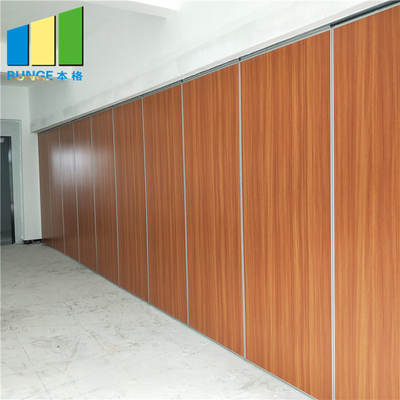 Maximale hoogte 15m Aluminium Hooggehangen Verplaatsbare Scheidingswand Bewerkbare Scheidingswanden Met 100mm