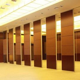 Akoestische Vouwende Verdelingsmuren voor de Zaal van de Banketzaal Decoratieve/Akoestische Verdelersverdelingen