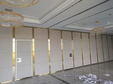 Hotelvloer aan Plafondsysteem die Geluiddichte het Comité van Muurverdelingen Dikte 65mm glijden