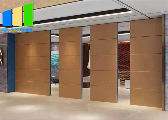Maximale hoogte 15m Aluminium Hooggehangen Verplaatsbare Scheidingswand Bewerkbare Scheidingswanden Met 100mm