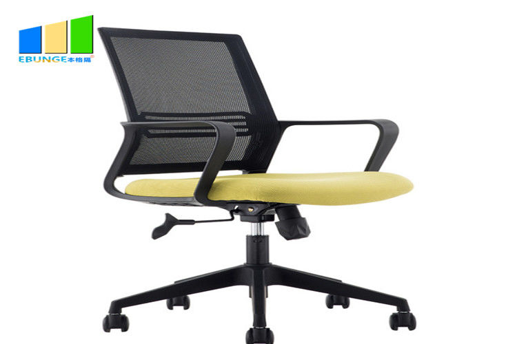 Uitvoerende het Personeelsstoel van Mesh Office Chair Computer Desk van de Stoffendraaistoel Zwarte Medio Achter